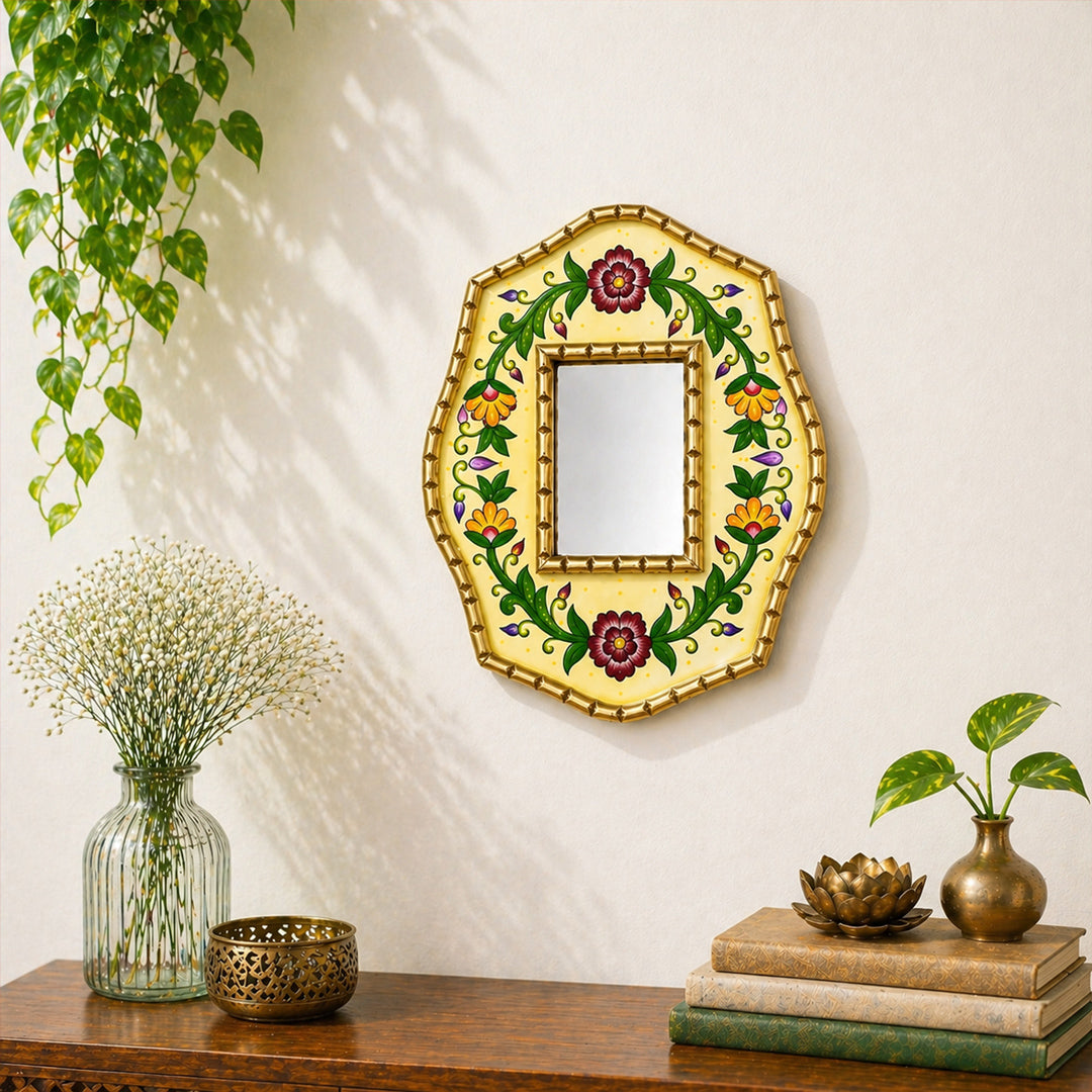Fiona Mirror Wall Décor Classic