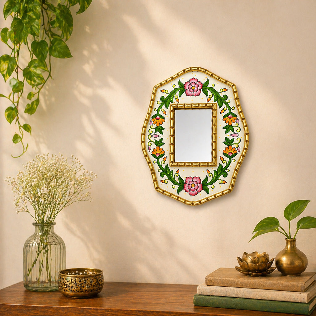 Fiona Mirror Wall Décor Elegant