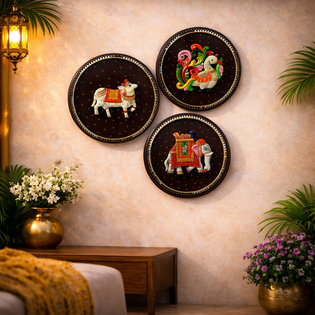 Heritage Motif Wall Plate Set